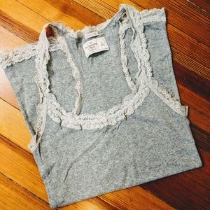 Grey Abercrombie & Fitch tank